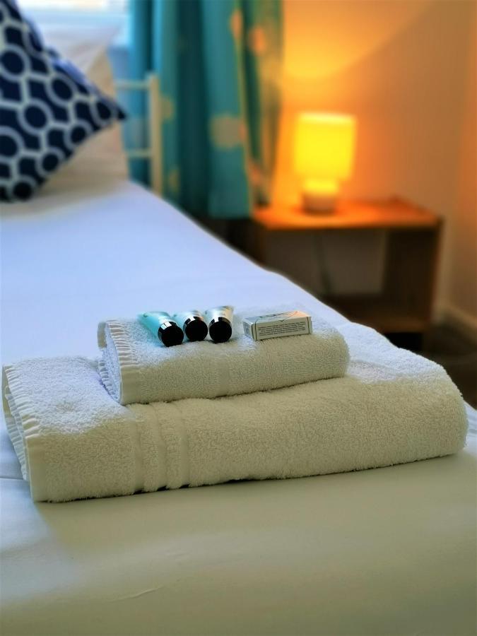 Marina Living With Parking, Balcony, Quiet And Secure Lejlighed Brighton Eksteriør billede