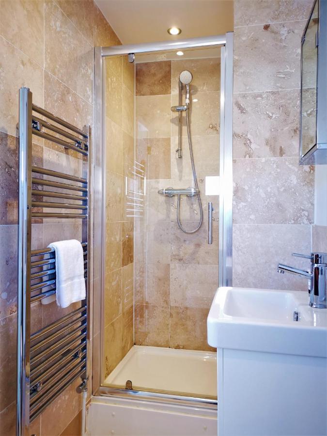 Marina Living With Parking, Balcony, Quiet And Secure Lejlighed Brighton Eksteriør billede