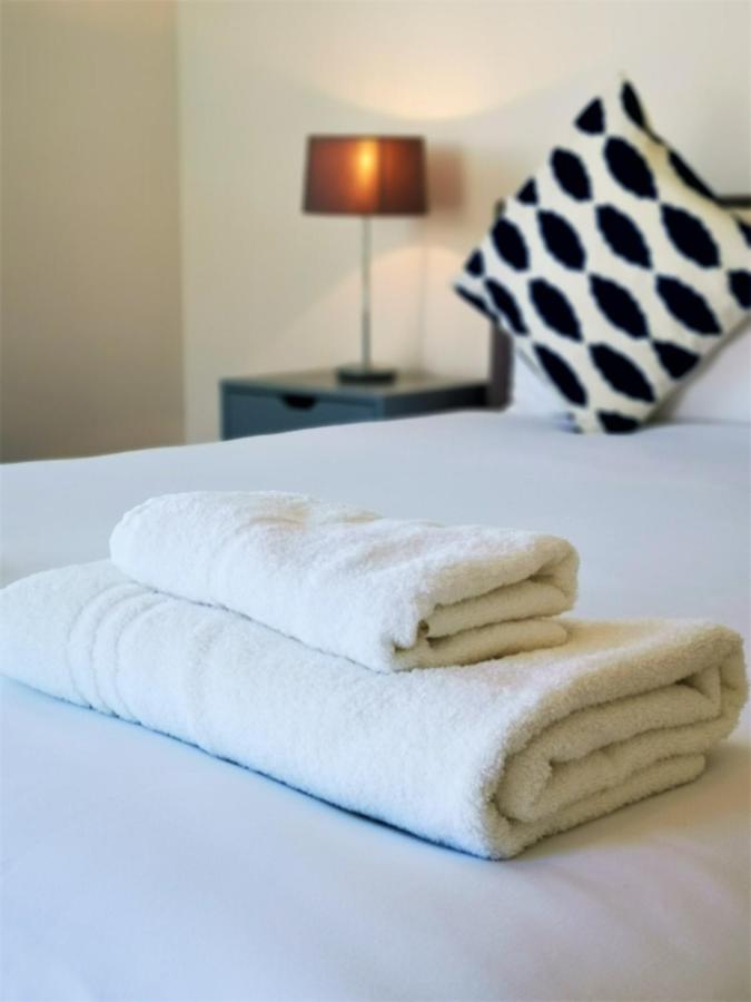 Marina Living With Parking, Balcony, Quiet And Secure Lejlighed Brighton Eksteriør billede
